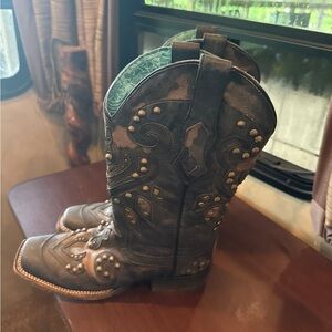 Corral - Studded Western Boots